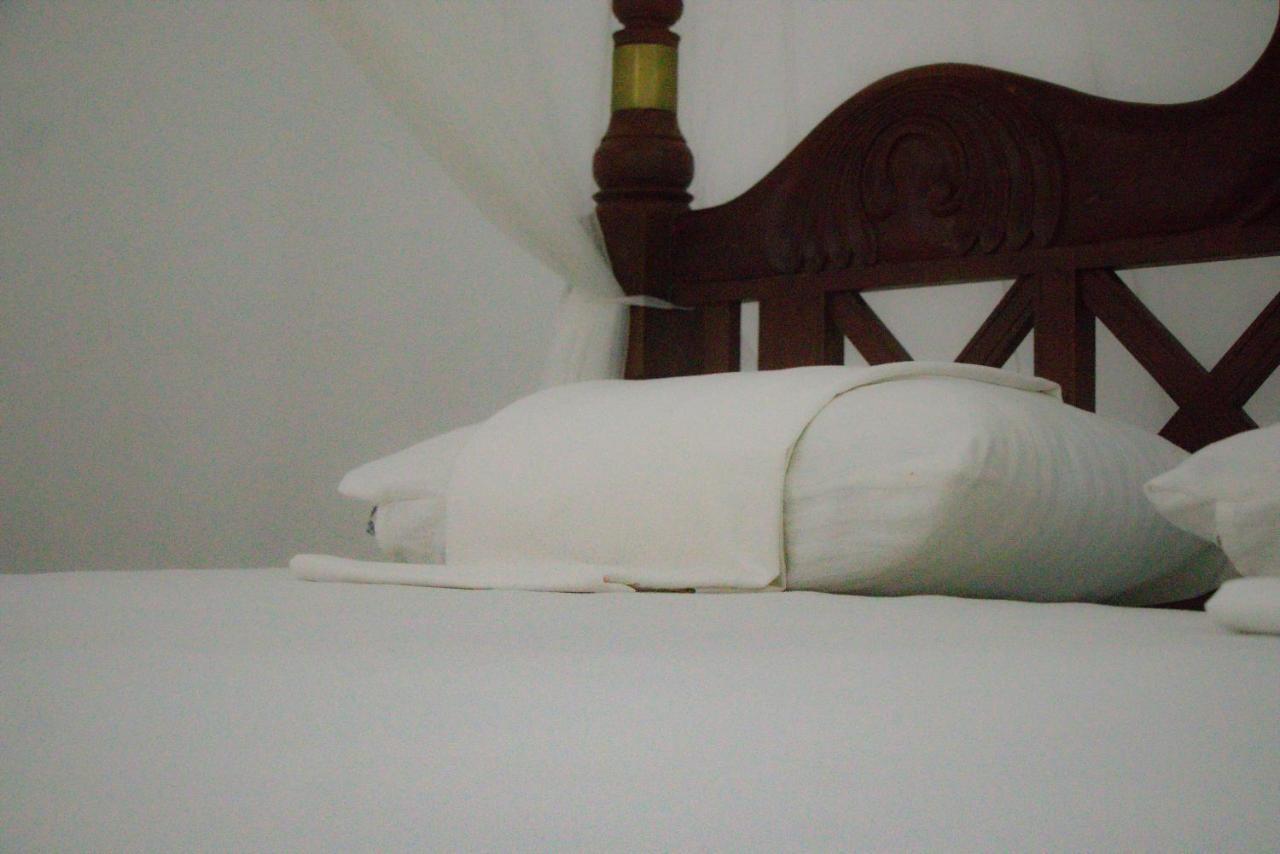 Jungle View Guesthouse Unawatuna Buitenkant foto